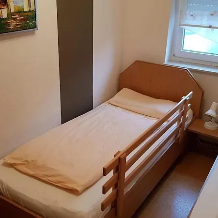 Semesterbostad Memmertbalje 2 Am Deich *